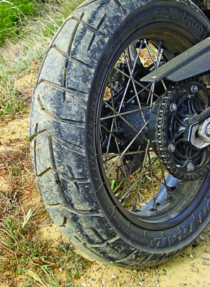 Pirelli Scorpion Trail в грязи